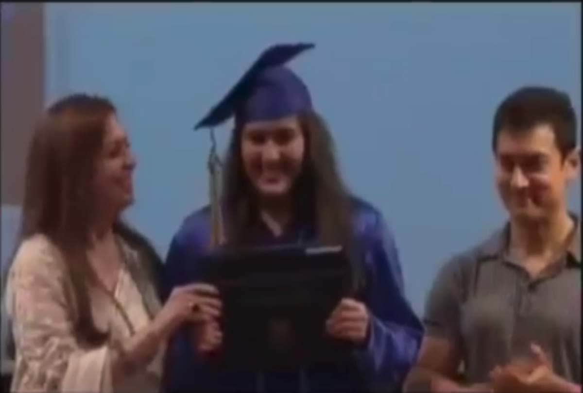 sara ali khan on her graduation day video Saif Ali Khan and Amrita Singh cheer her