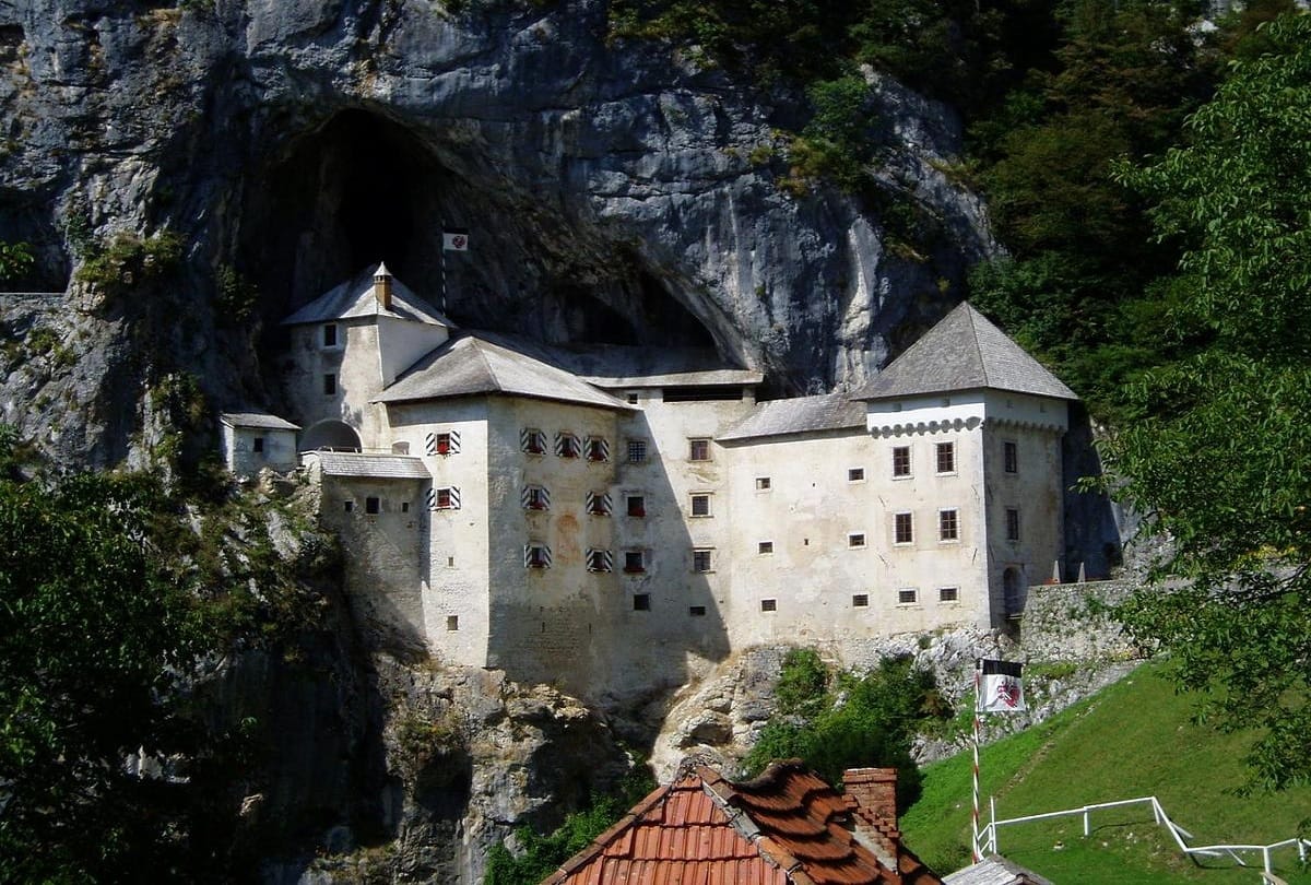 World Interesting Facts, countries free education, maximum per capita income, Tourist place Slovenia