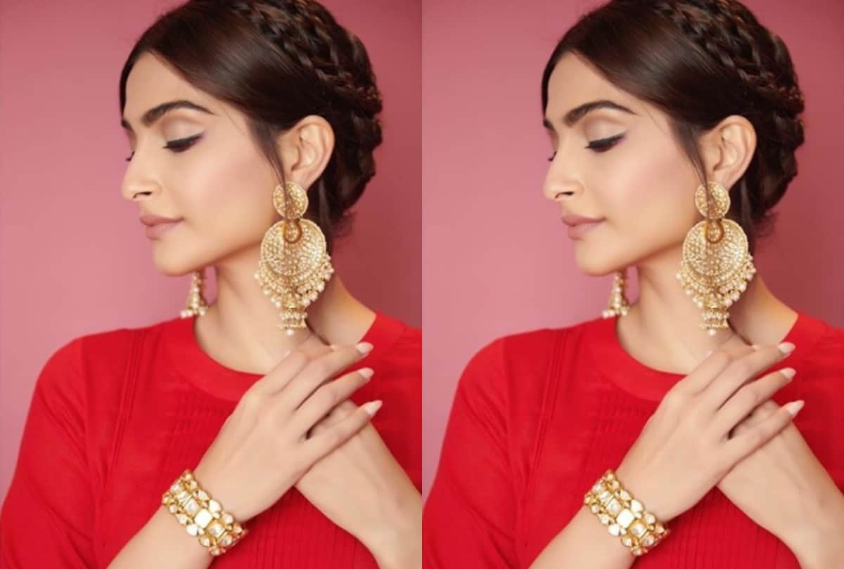 sonam kapoor wear red kurta by gulabo the zoya factor film promotion
