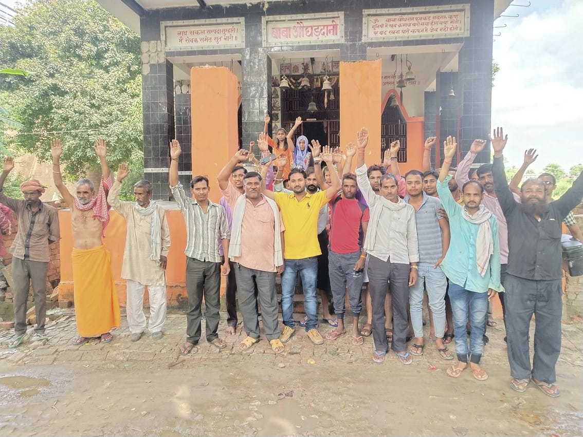 Hour stolen from temple, villagers demonstrated