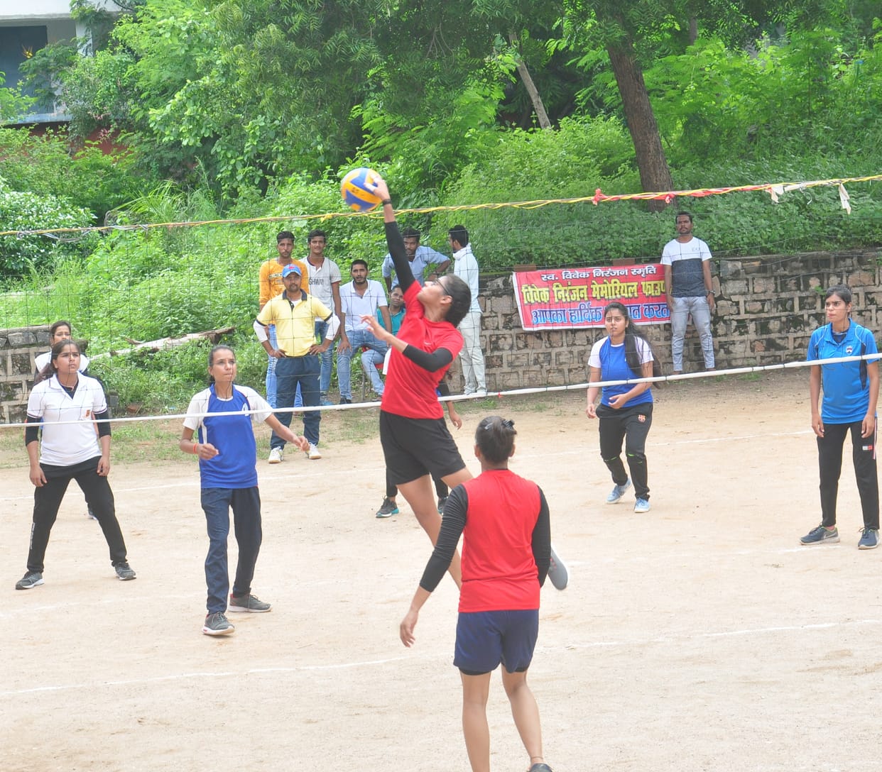 vivek frinds win volleyball championship