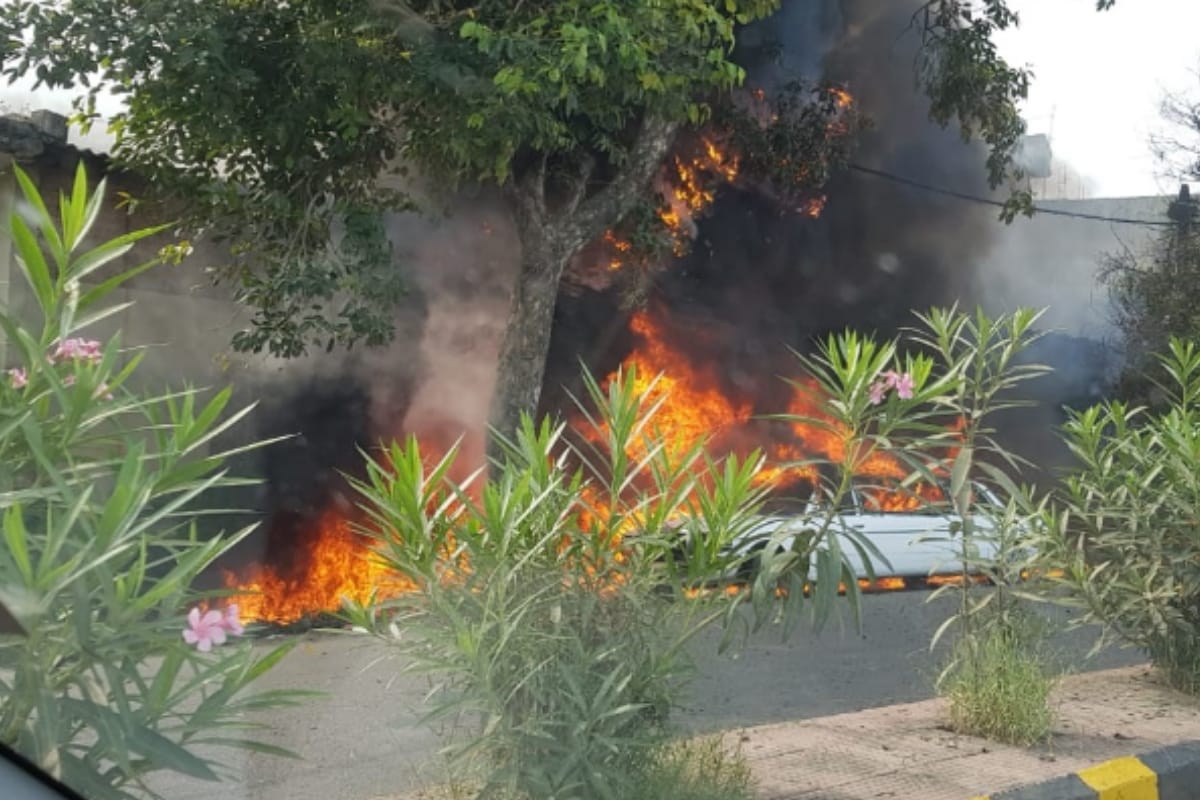Muzaffarnagar news, Firce fire in a shop in district, two bikes burnt outside