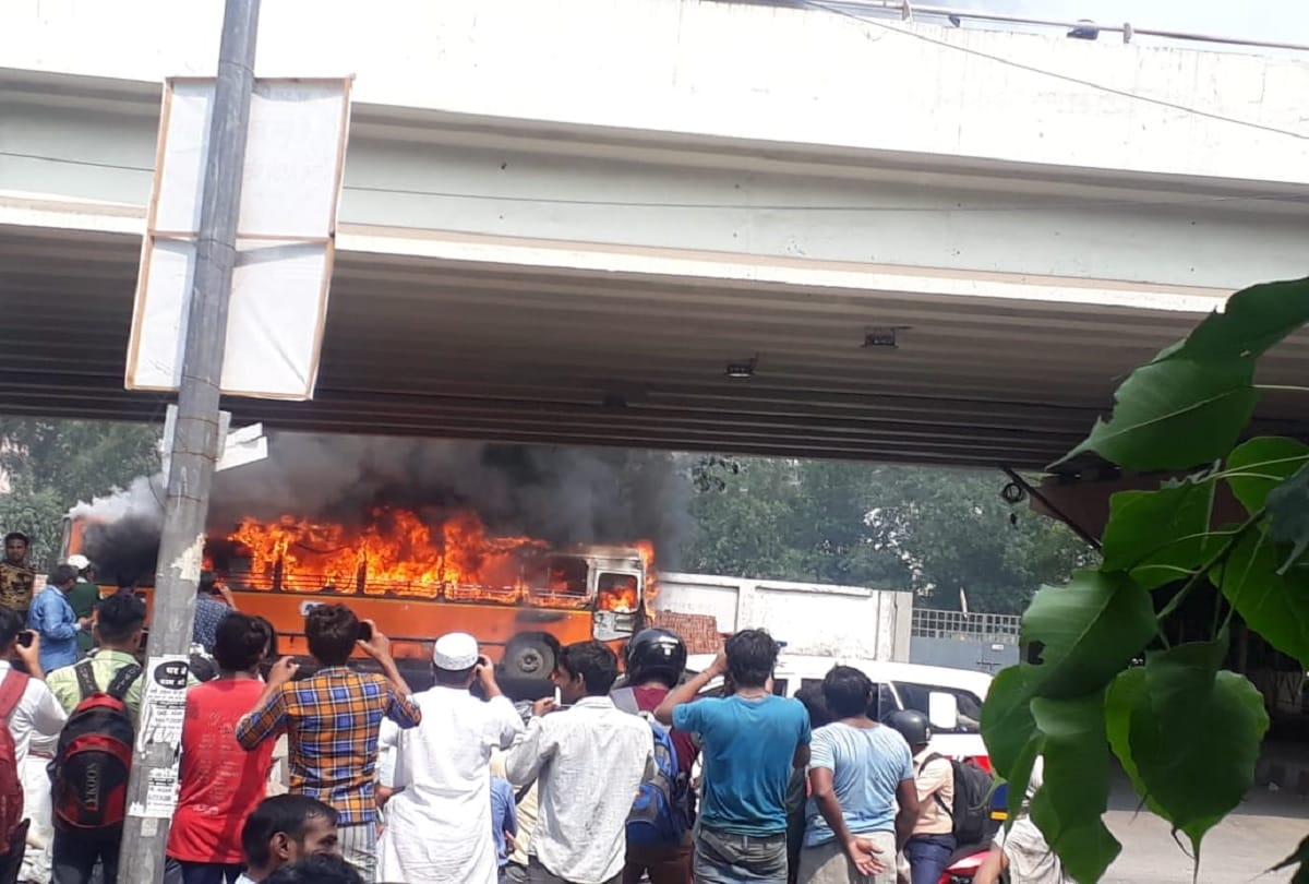 fire in cluster bus of DTC at delhi