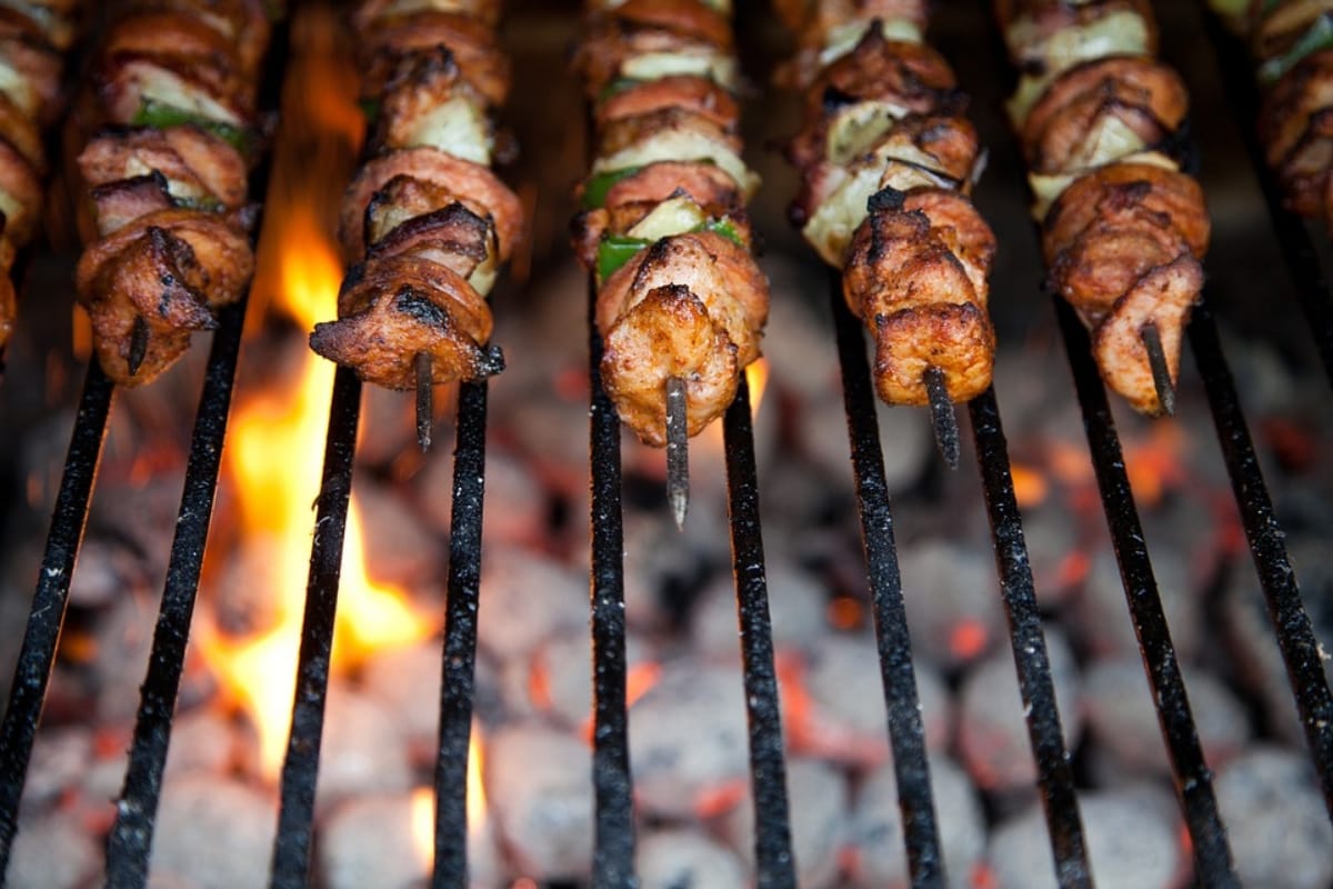visit  india's oldest restaurants for delicious food