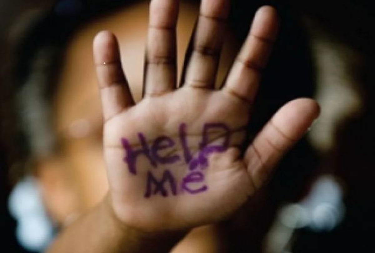 teenage complaint against his father in agra