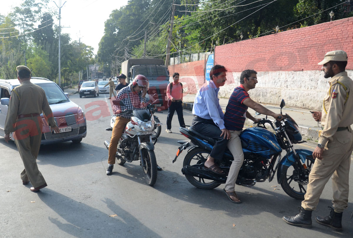Security forces deployed at gupkar road after PSA on MP Farooq Abdullah in Srinagar