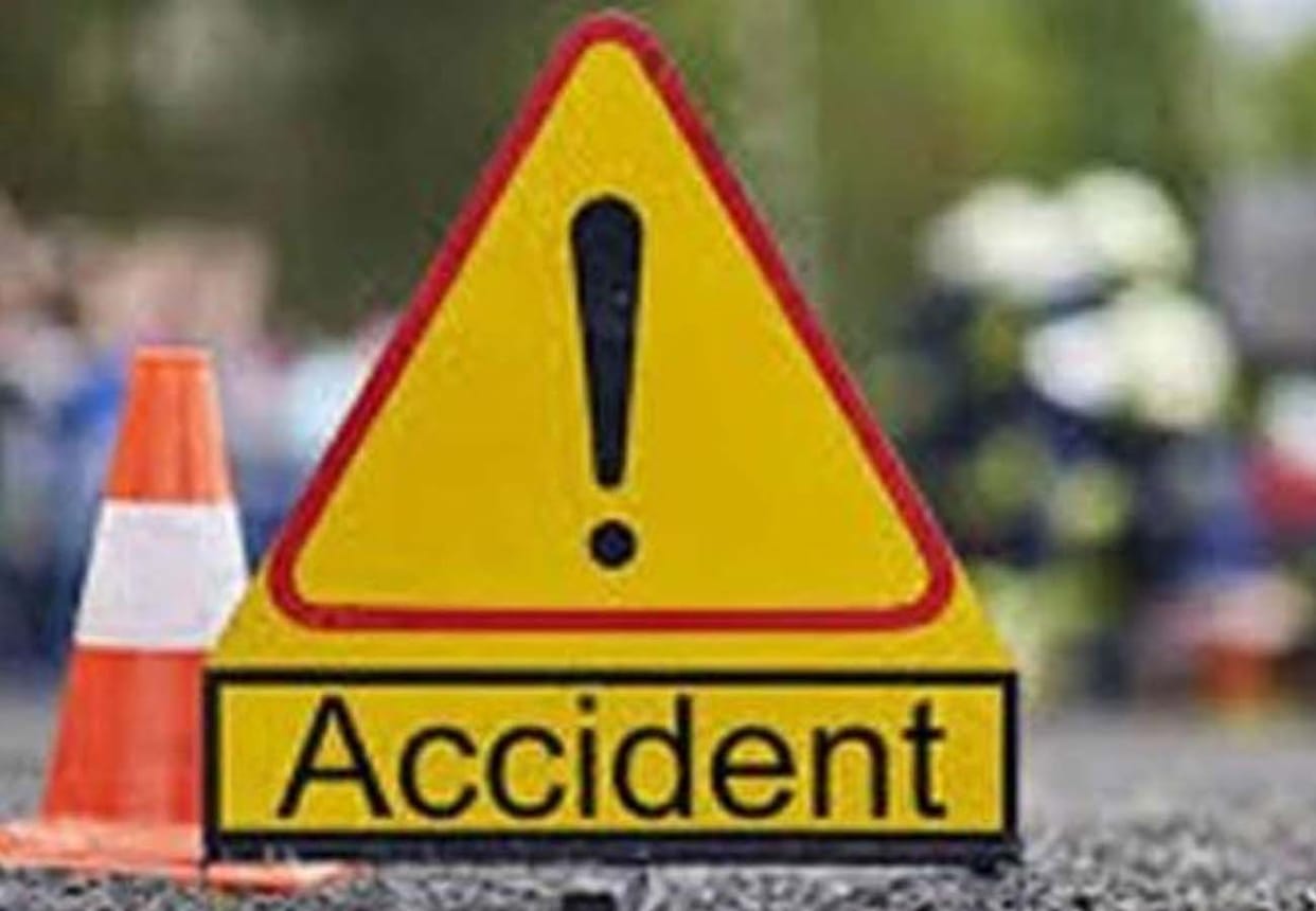 Road accident on Kanpur Sagar highway, woman dead
