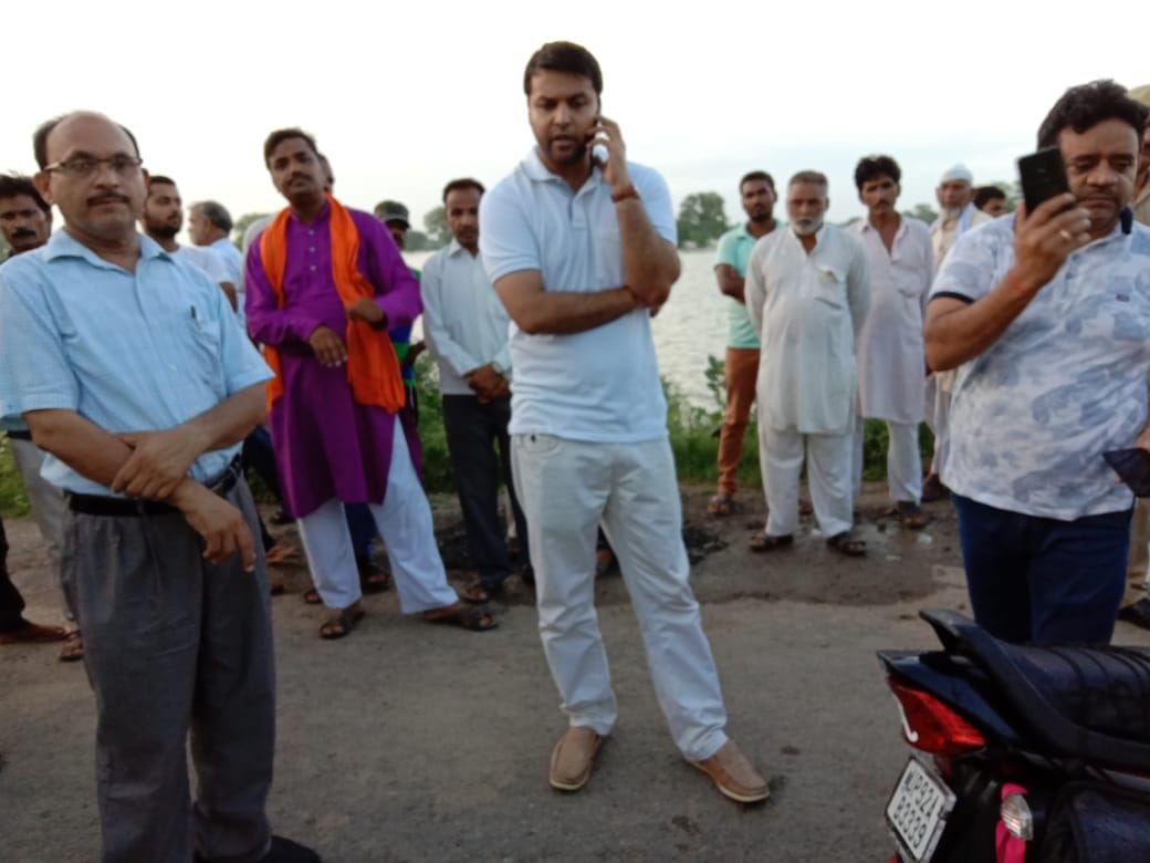 Yamuna crossed the danger mark, Betwa decreased