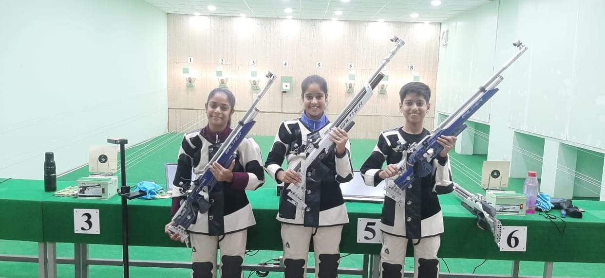 three students participated shooting championship