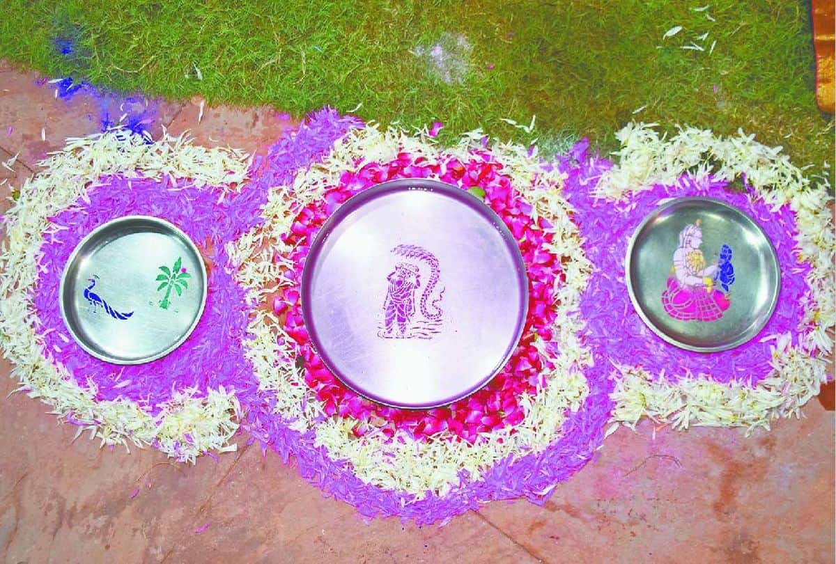 sanjhi art exhibition in sanjhi mela in mathura