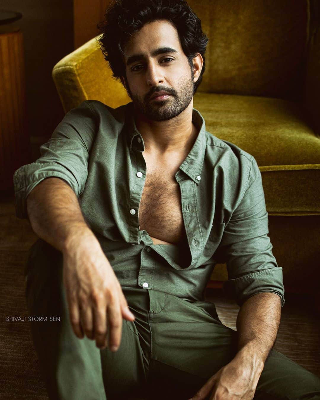 bollywood actor Satyajeet Dubey mother tests COVID-19 positive actor home quarantines with sister