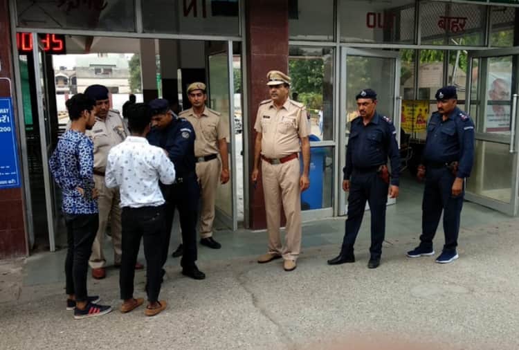 High Alert after Threatening Letter for Blast in Railway Stations and Temples of India