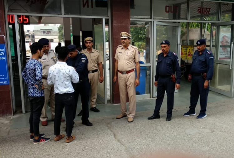 High Alert after Threatening Letter for Blast in Railway Stations and Temples of India