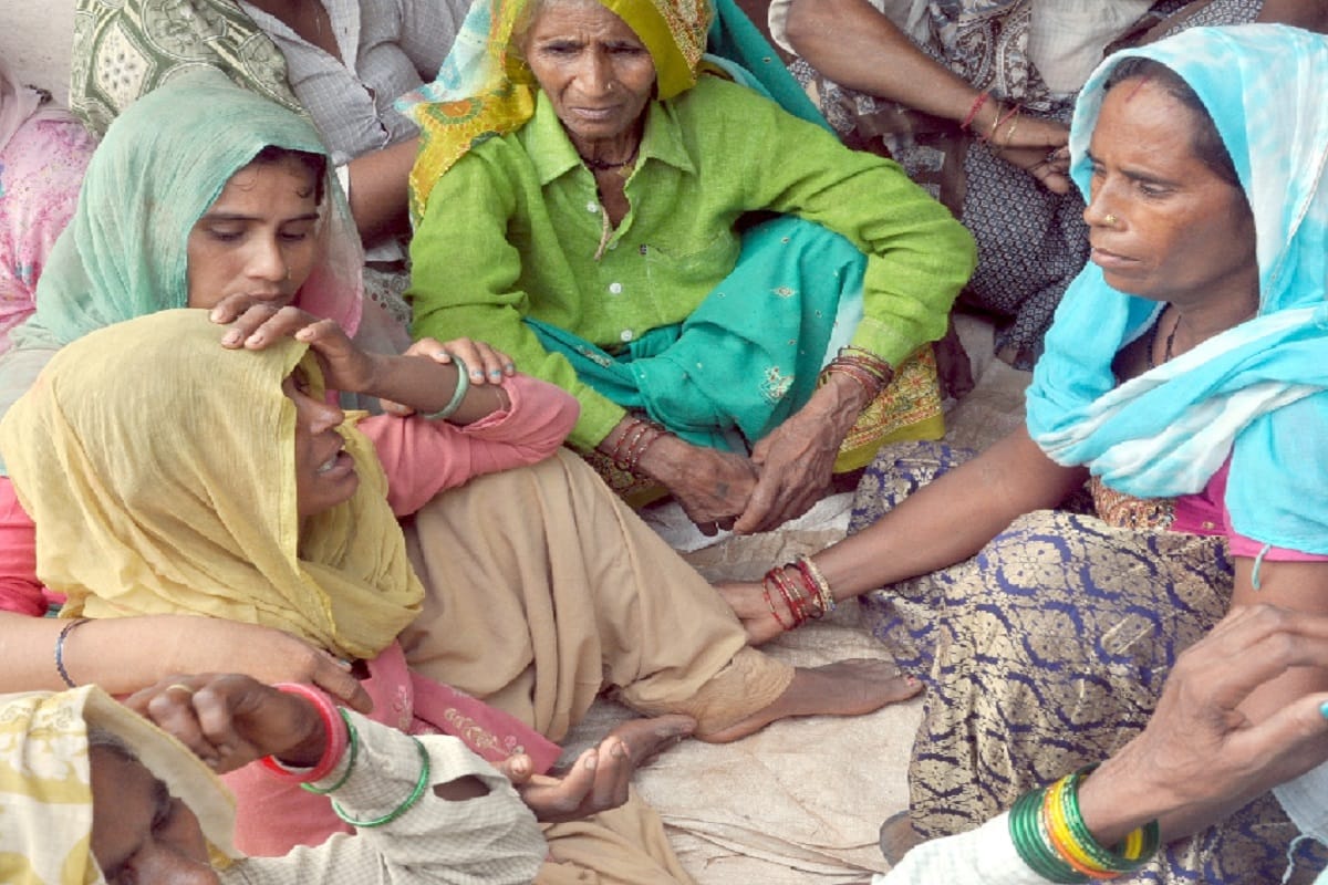 Shamli news: Six bodies were cremated in a village of kairana