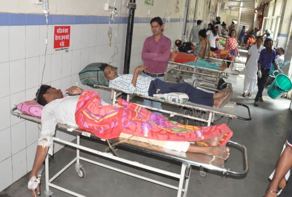 Dengue fever patient increase in dehradun bed and stretcher full in Hospitals