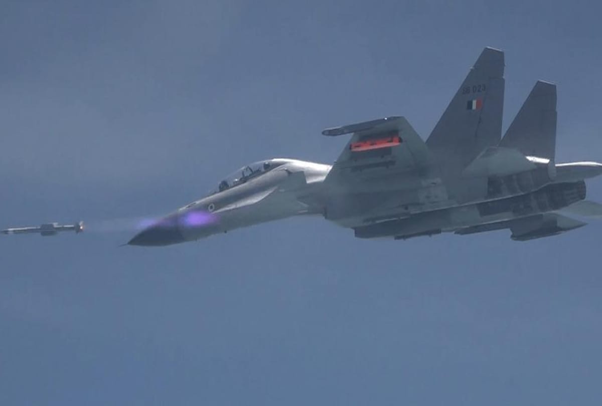 Indian Air Force issues tender to HAL for buying 12 Su-30 MKI fighter jets