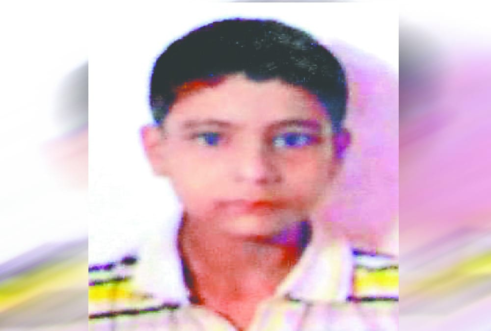 Little Boy student cut by train during cross railway line in mohakkam