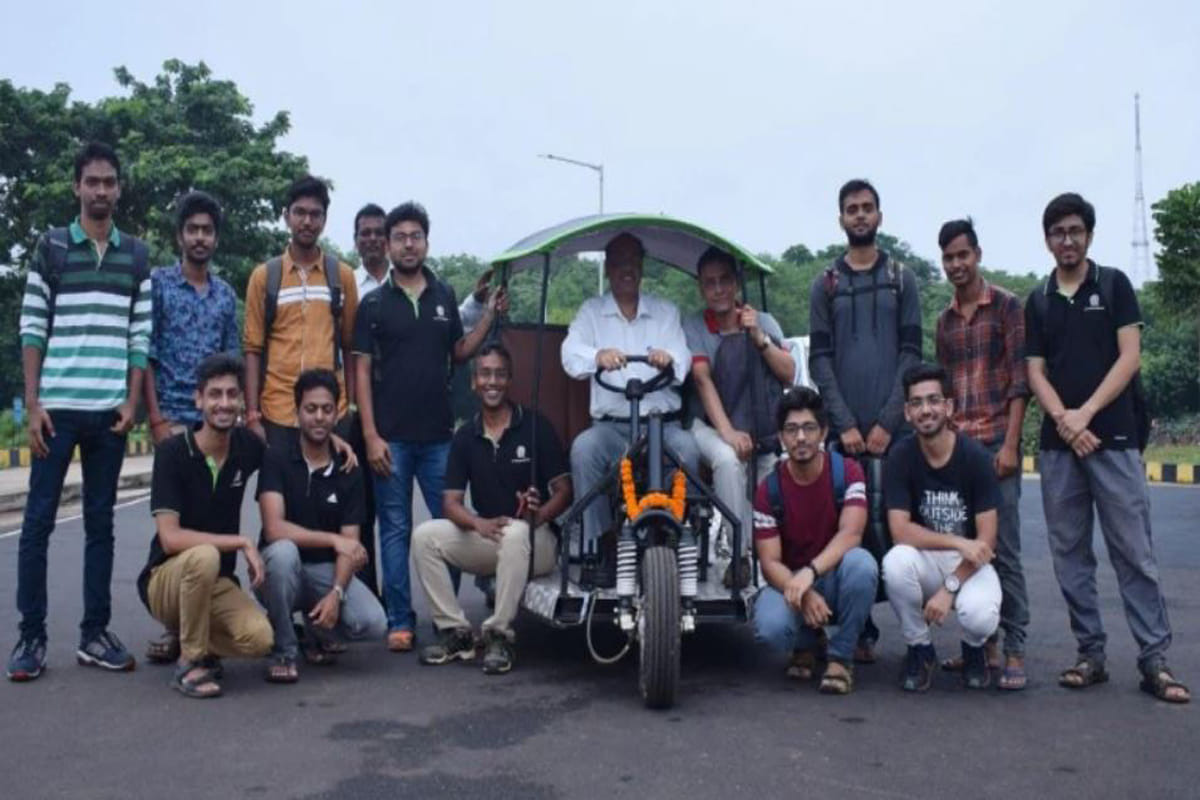IIT KGP students develop new electric vehicle