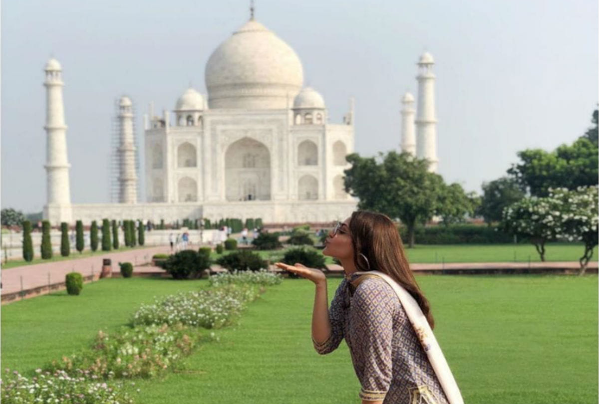 actress kajal aggarwal to visit the Taj Mahal