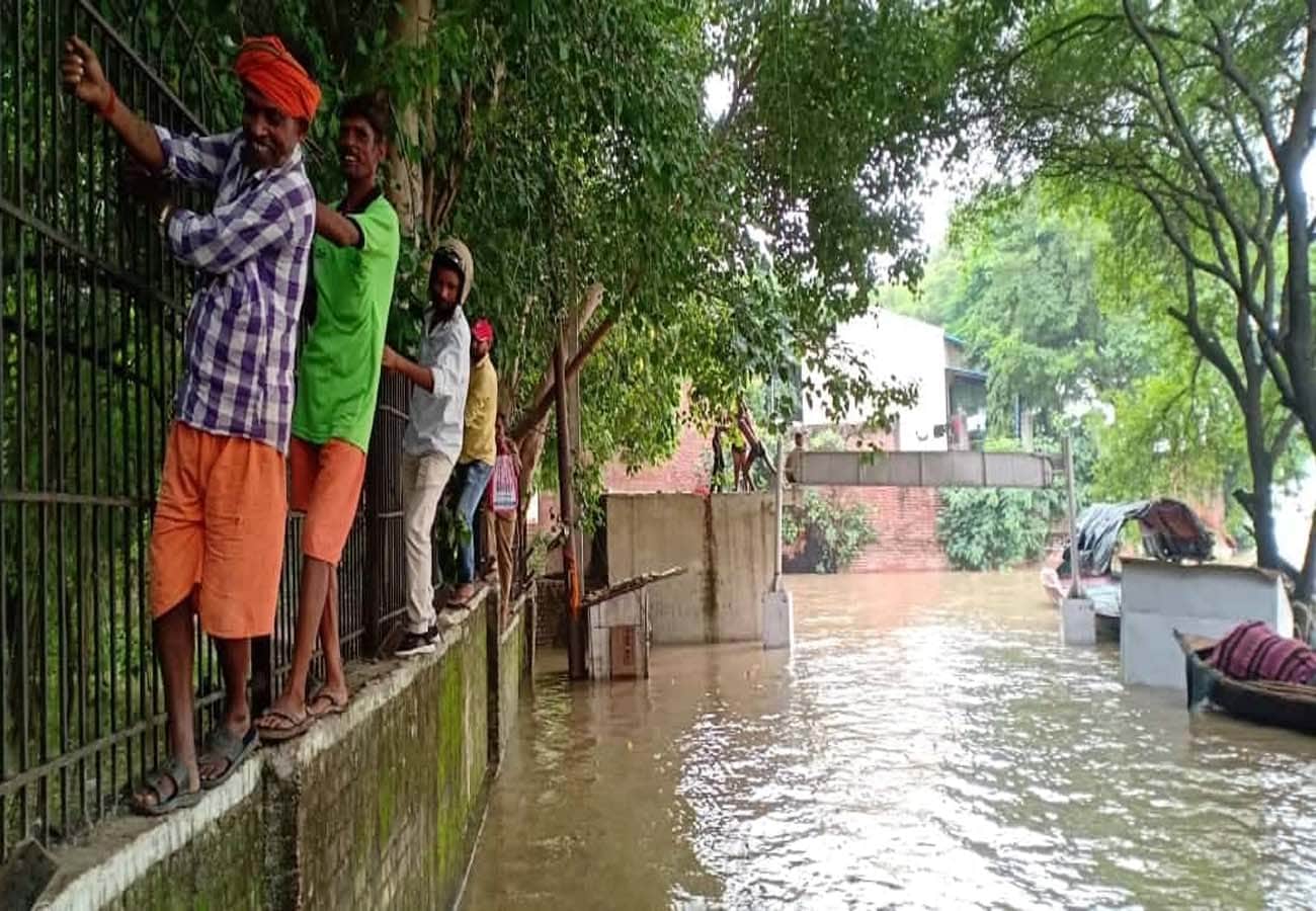 Flood havoc in central UP, See the terrible scene in pictures