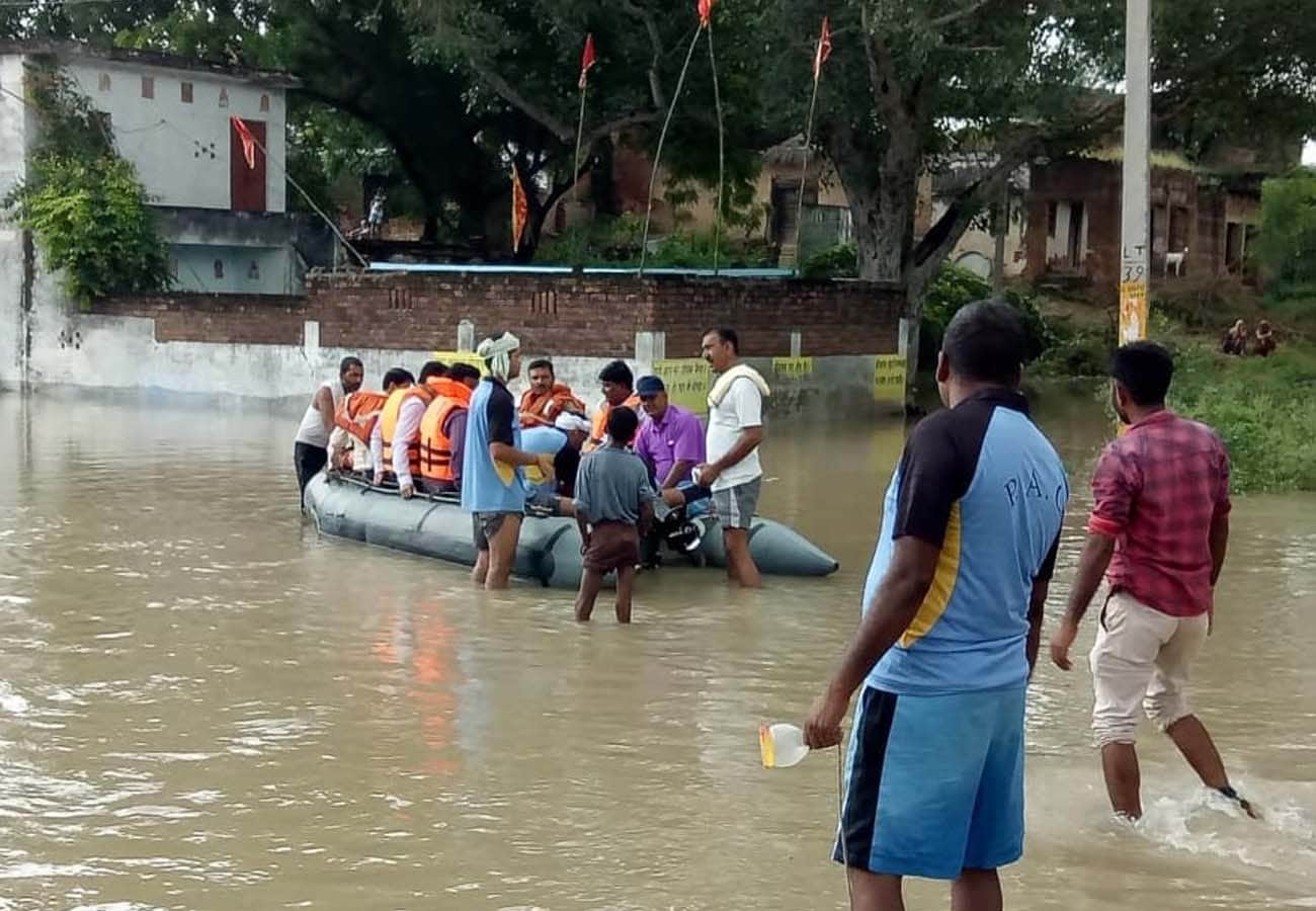 Flood havoc in central UP, See the terrible scene in pictures