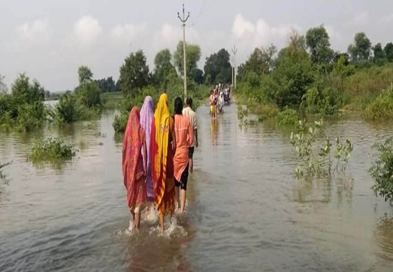 Flood havoc in central UP, See the terrible scene in pictures