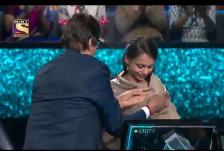 KBC 11 Arti Kumari and Laboney Basu on the Hot Seat in Front of Amitabh Bachchan