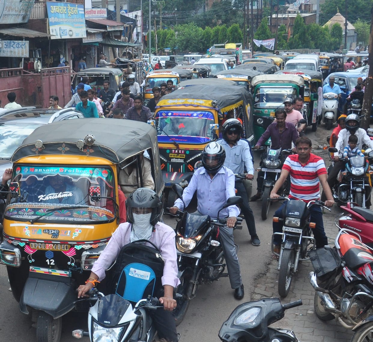 traffic jam in govind chauraha