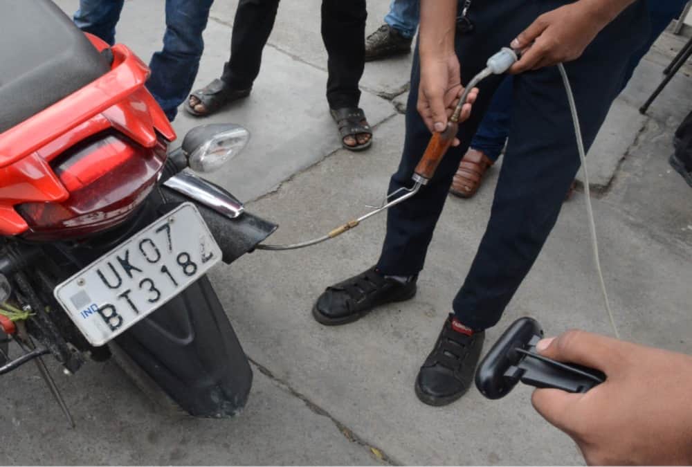 MV Act 2019: Public Heavy Crowd in Rto office and Pollution Investigation Center dehradun