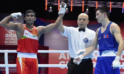 Amit Panghal defeated Batuhan Citfci by 5-0 in 52 kg category of world boxing championship
