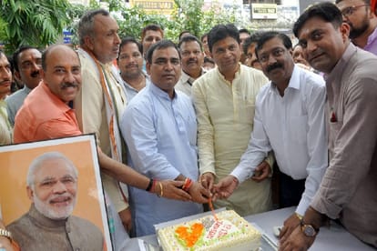 PM Narendra  Modi's birthday: He doesn't like flower gifts, never before has such a big celebration