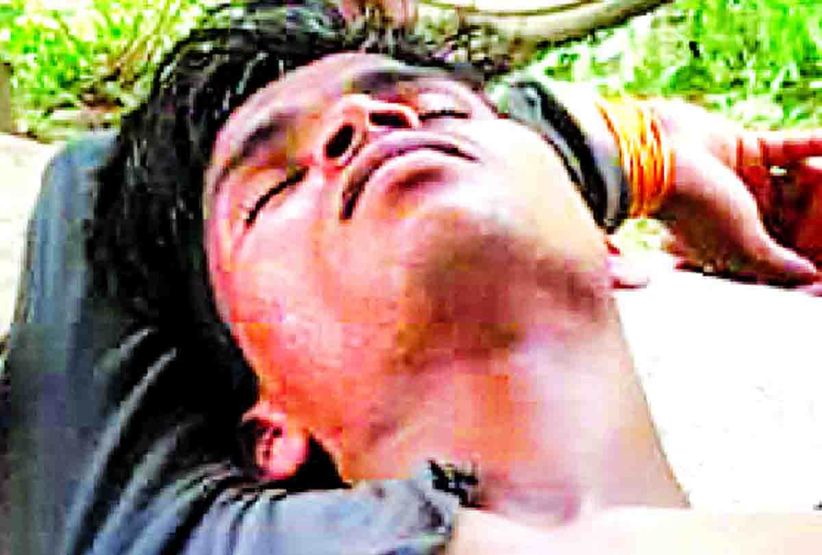 Police were beaten students while they going to meet DM