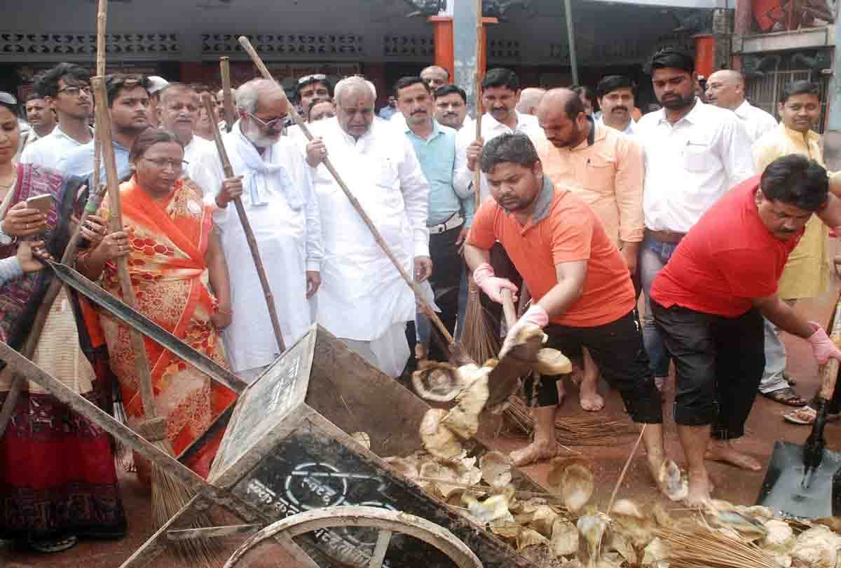 pm modi birthday celebration in kanpur