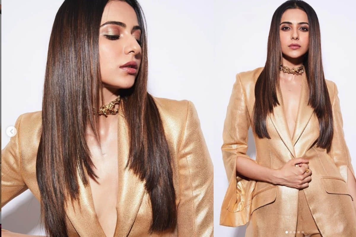 iifa rocks 2019 rakul preet singh sizzles in golden dress look