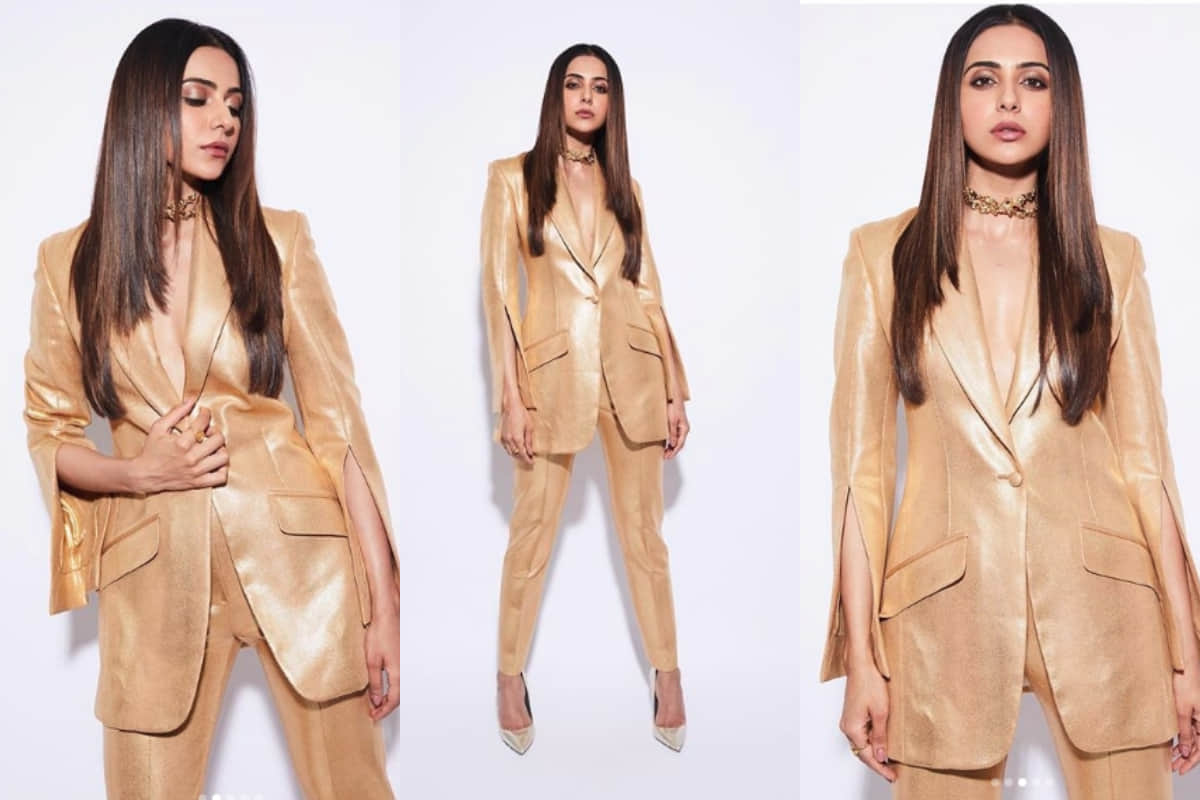 iifa rocks 2019 rakul preet singh sizzles in golden dress look