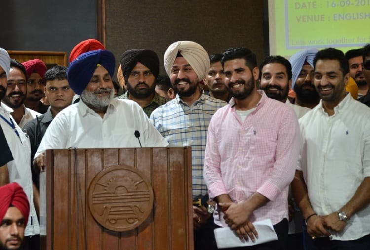 sukhbir badal at Punjab University for Chetan Chaudhary Oath Ceremony