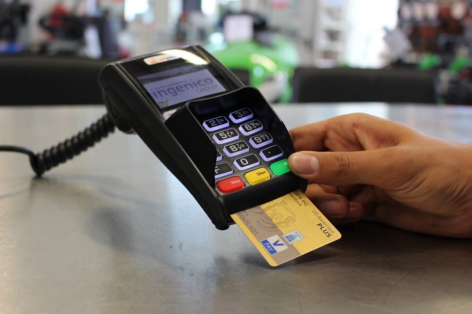 cashless facility will be executed in KGMU trauma center.