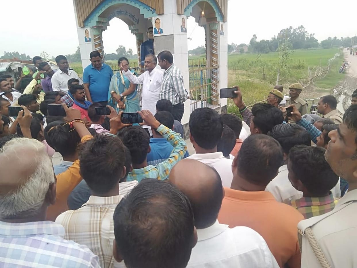 Anarchists broke Ambedkar statue, commotion