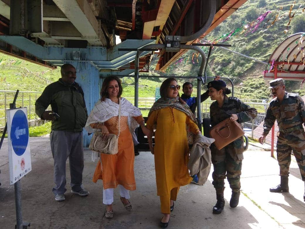 Army Chief General Bipin Rawat reach Kedarnath dham with his wife