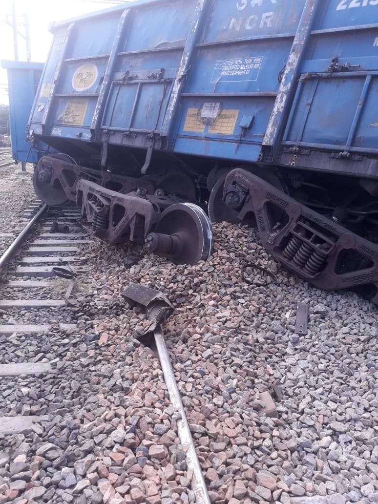freight train derailed