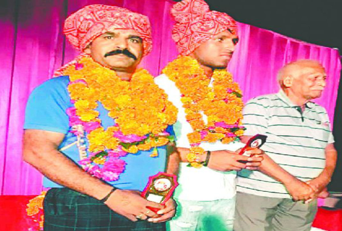 India U-19 Captain Dhruv Jurel Come Agra After Win