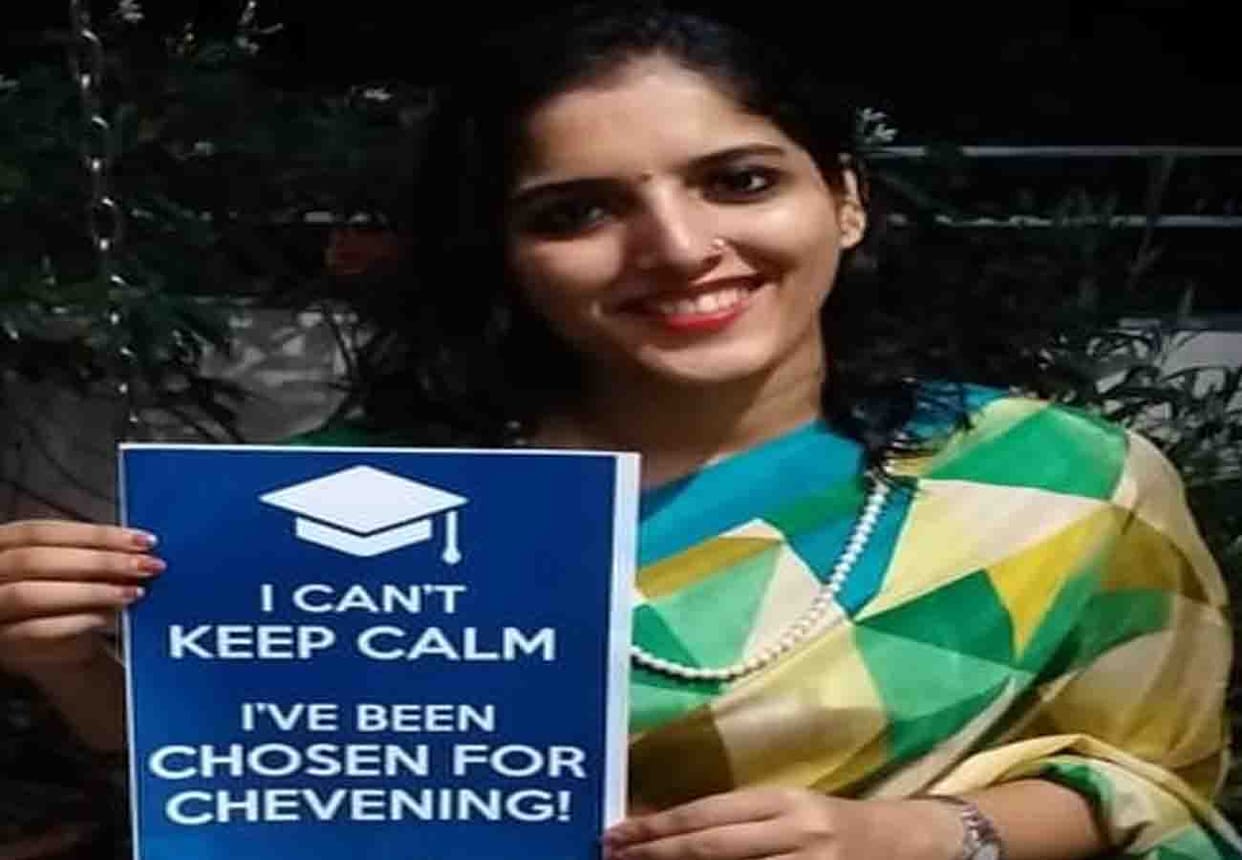 get 46 lakh scholarship to sonakshi from kanpur