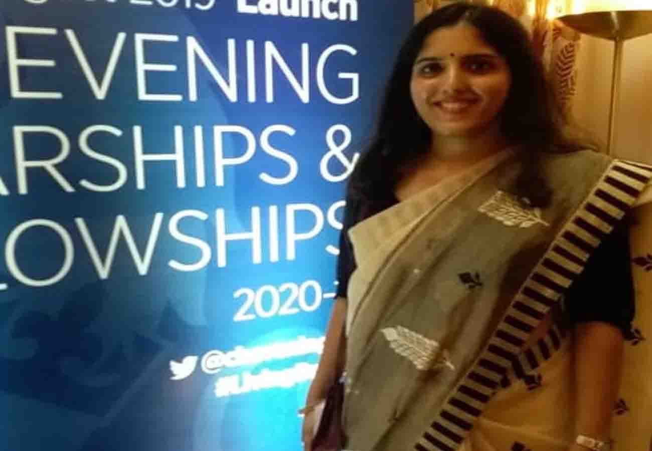 get 46 lakh scholarship to sonakshi from kanpur