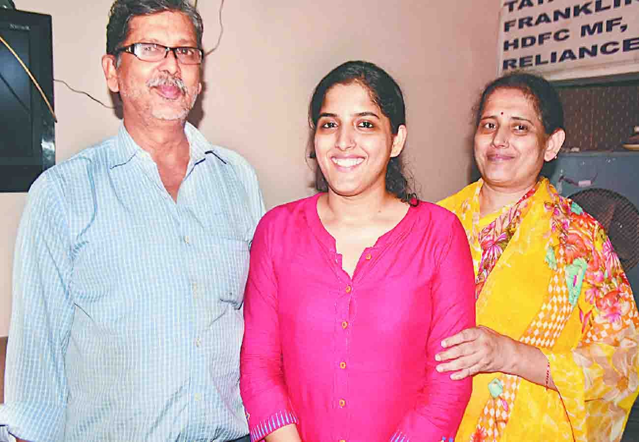 get 46 lakh scholarship to sonakshi from kanpur