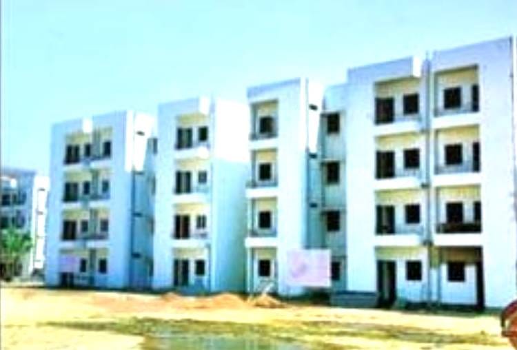 earn 36 lakh rupees through roof of pradhanmantri awas yojana