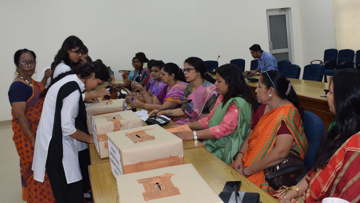 Stdents casted their votes in SS Khanna Student council Election