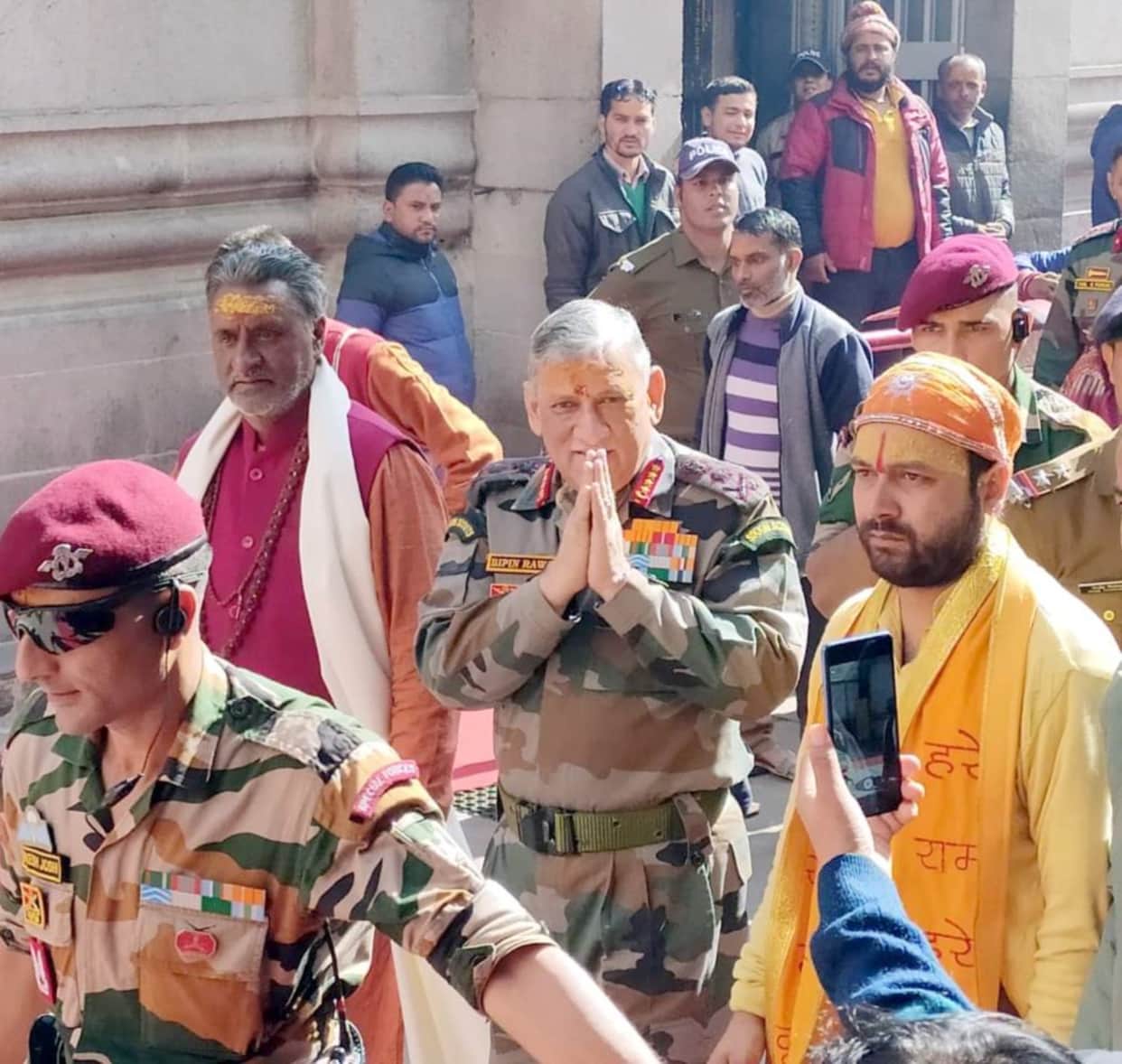 Army Chief General Bipin Rawat reach badrinath dham and his wish