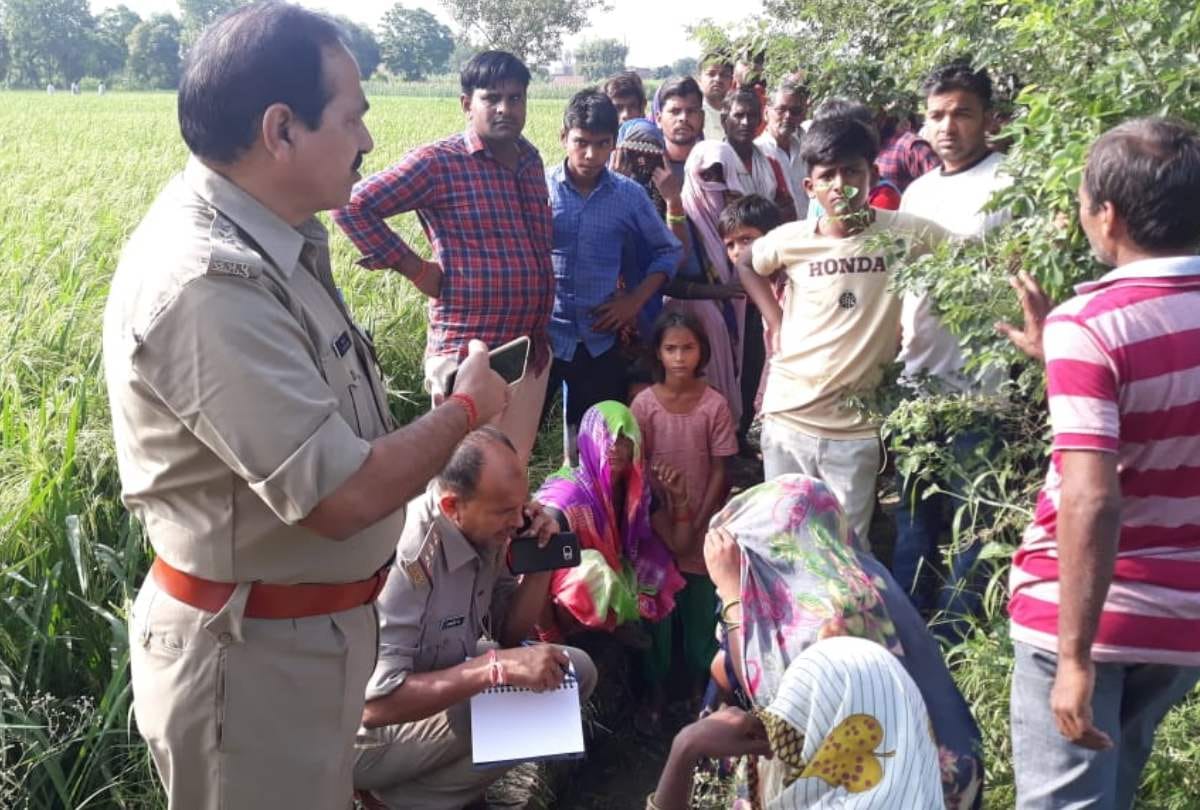 bulandshahr class 9 student dead body found hanging on tree people suspect honour killing