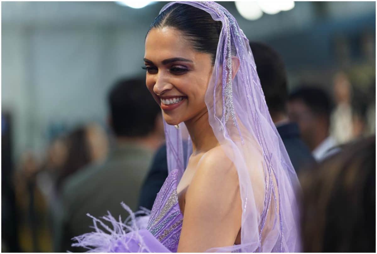 Chhapaak actress Deepika Padukone Throwback Mustache Photo is viral on instagram