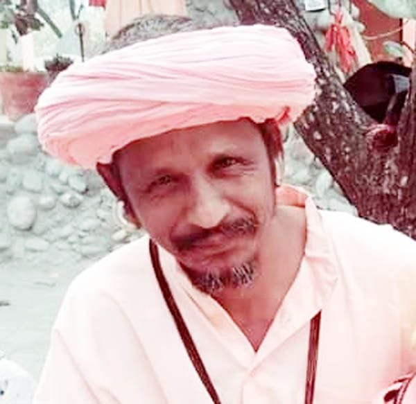 sevadar kills 100 year old surti dera mahant